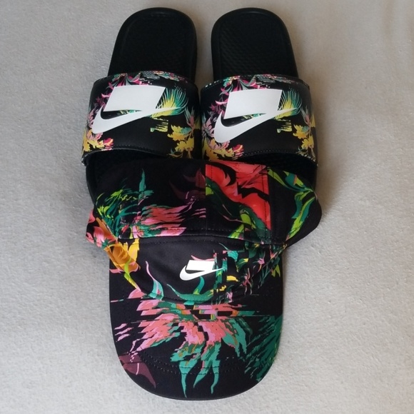 nike tailwind floral
